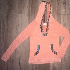 2/$8!🛍️Skönhet Hoodie
